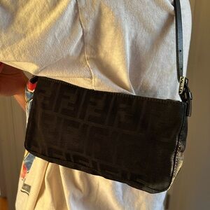 Vintage fendi shoulder bag